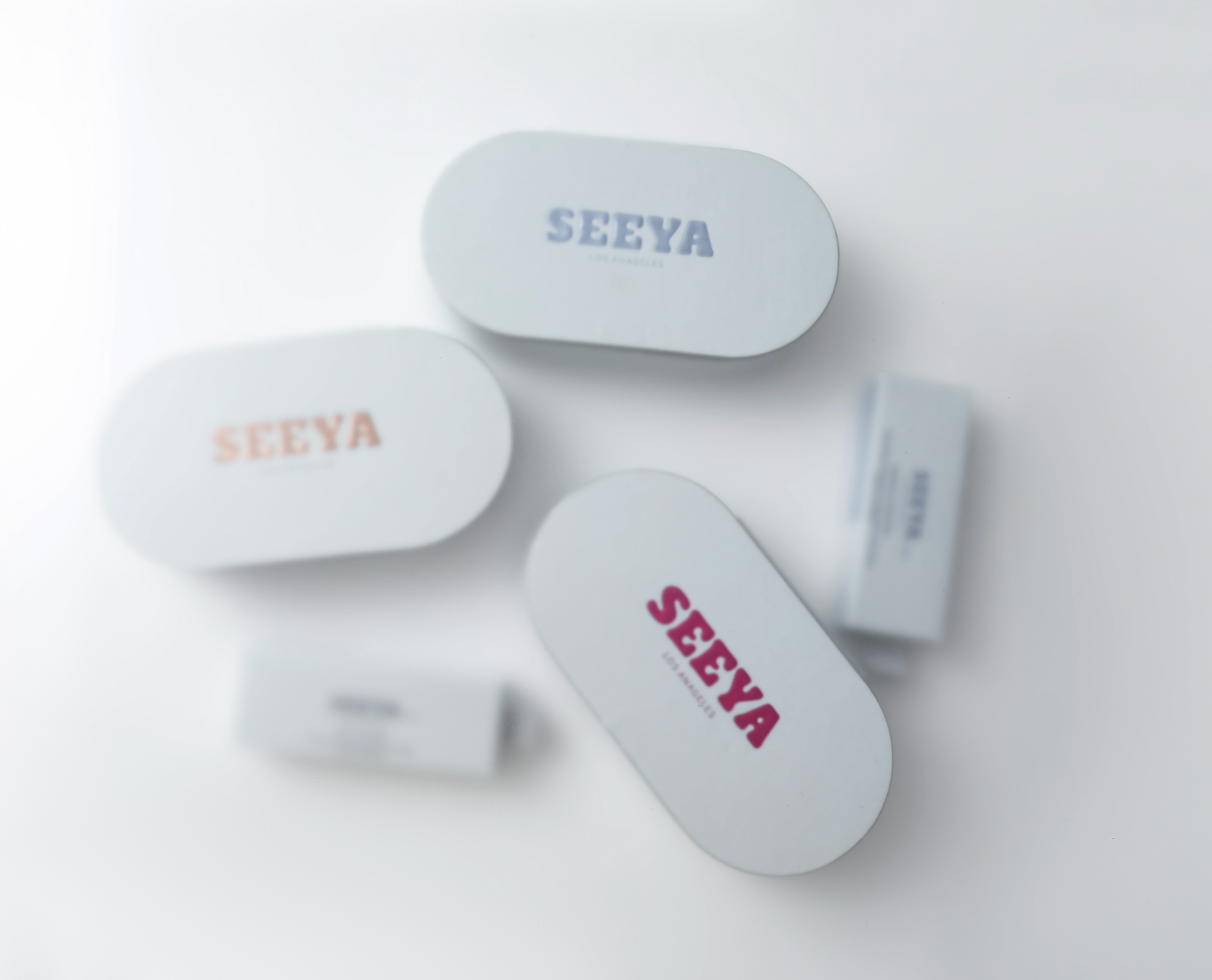 SEEYA Lash creates premium self-adhesive false eyelashes designed for effortless, everyday wear. Our lashes are lightweight, comfortable, and require no glue — perfect for beginners and beauty lovers alike.